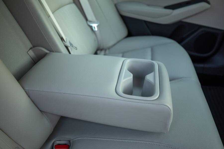 Интерьер Nissan Altima Platinum Edition ONE 2018 года  (фото 13 из 25)